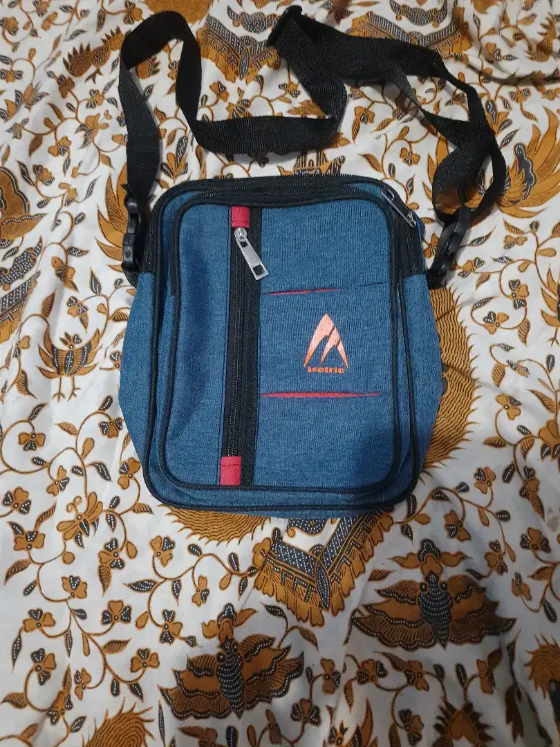 Tas Selempang Pria