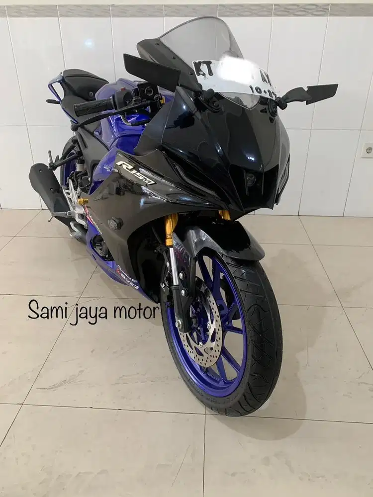 R15 tahun 2022 - sami jaya motor balikpapan
