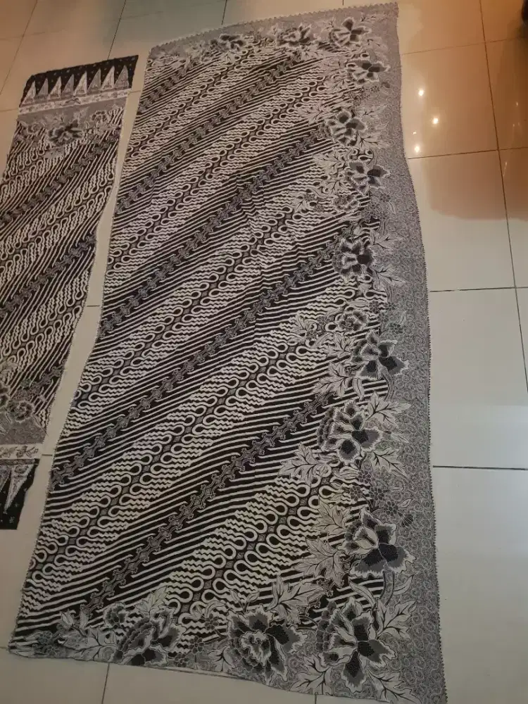 Kain Batik sutra jadul