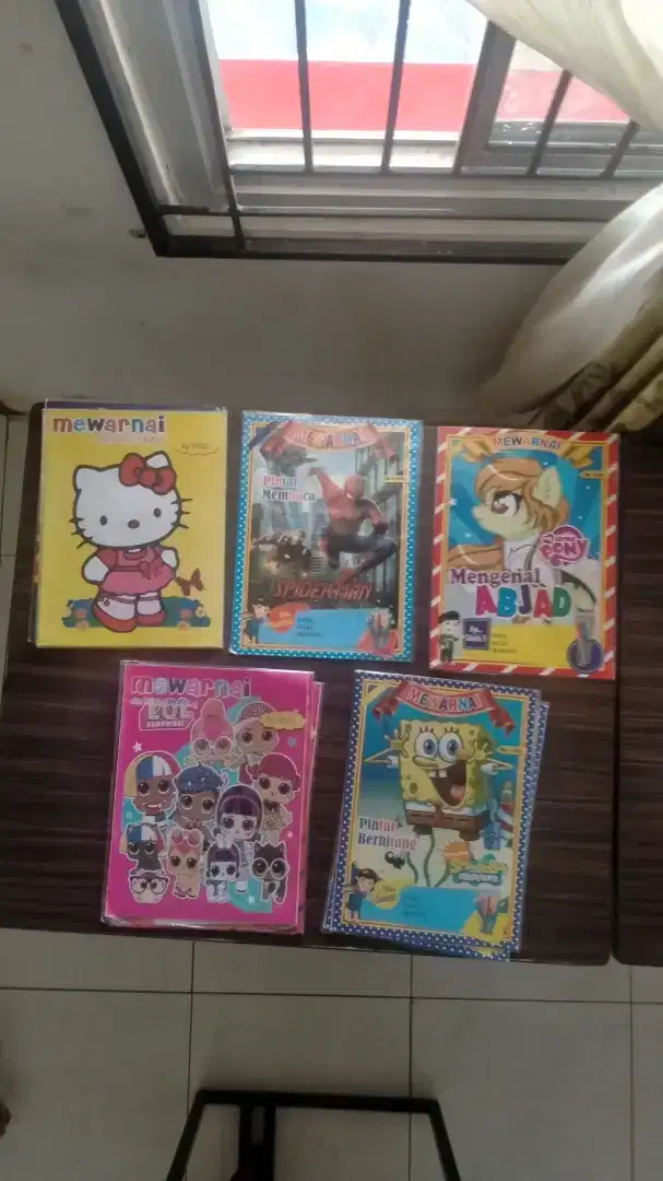 Buku mewarnai Spiderman Barbie Hello Kitty Upin my little poni