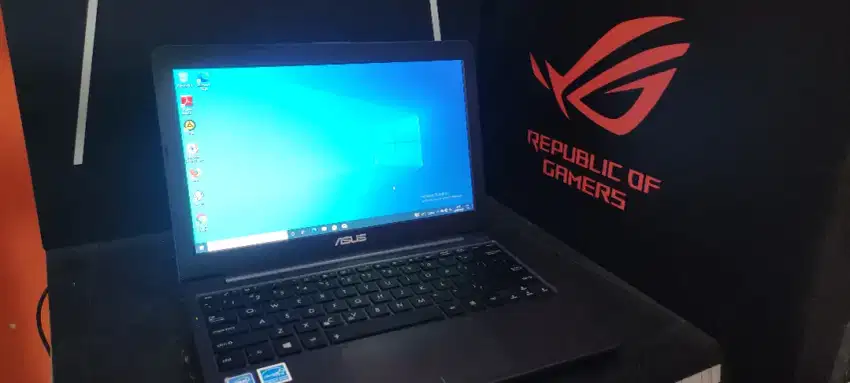 Notebook asus E203NAH

siap pakai