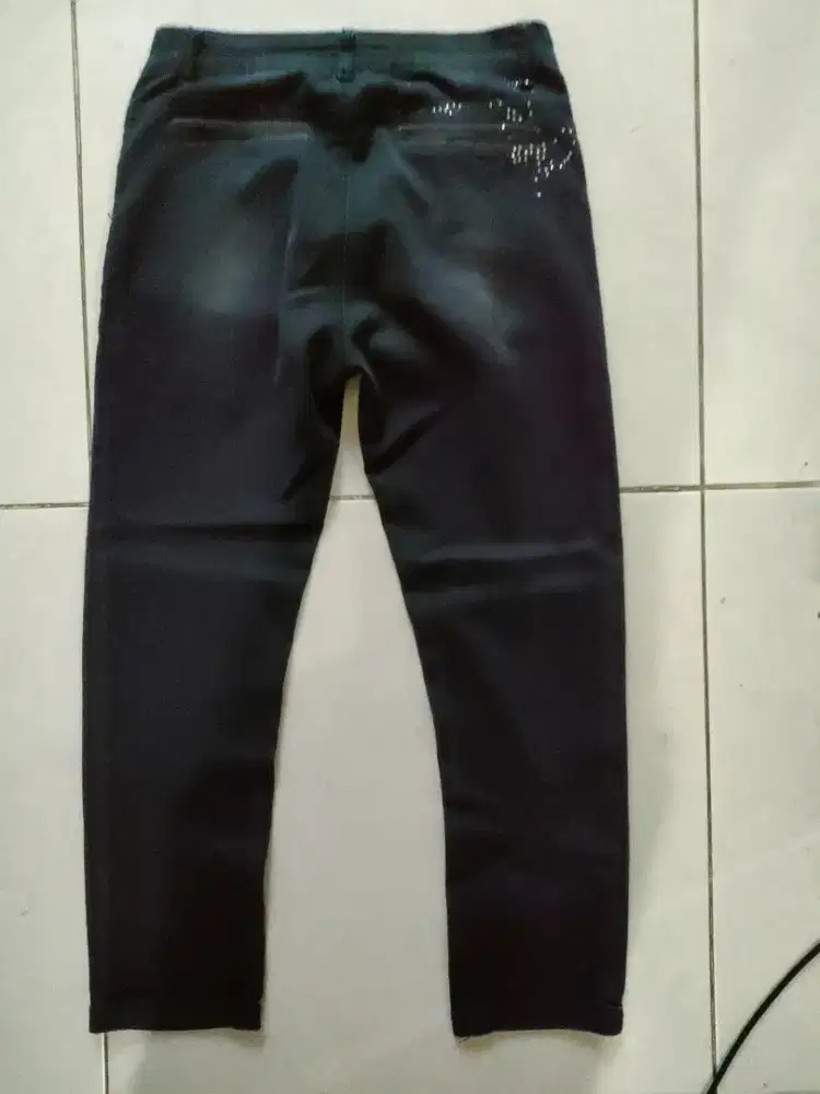 Celana panjang wanita  warna hitam