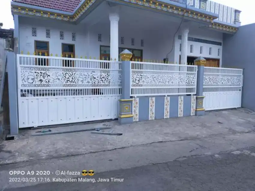 Pintu gerbang dorong minimalis cuttinglesher