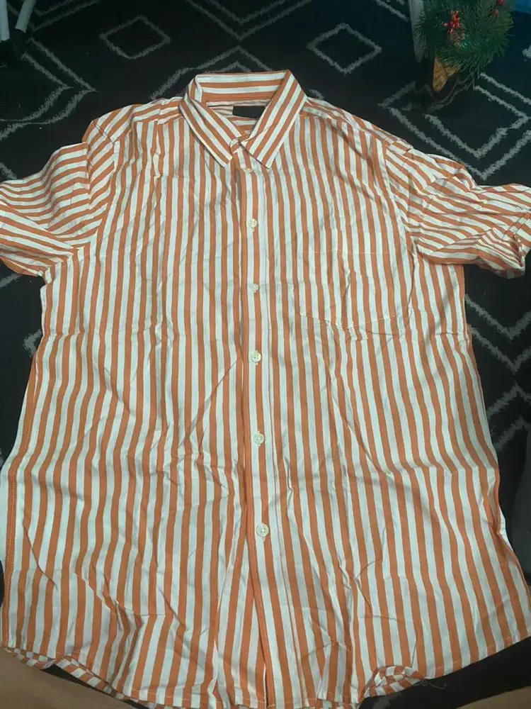 Baju kemeja slim fit H&M