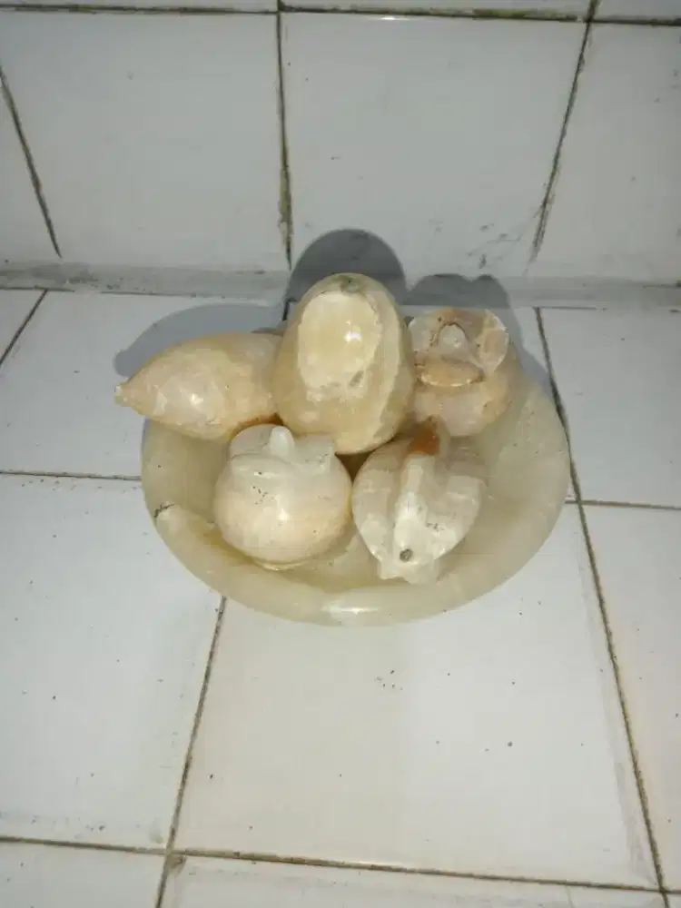 Pajangan marmer buah-buahan (preloved)