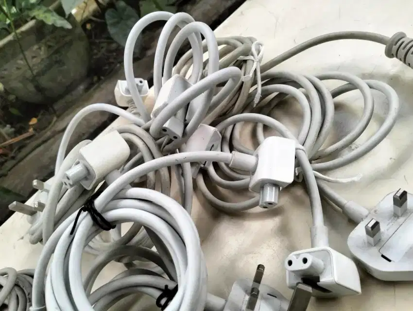 Kabel Power AC Charger Macbook Apple Ori