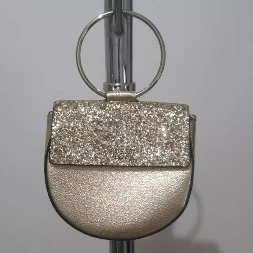 Tas Tangan Guess Emas Bling Bling Preloved