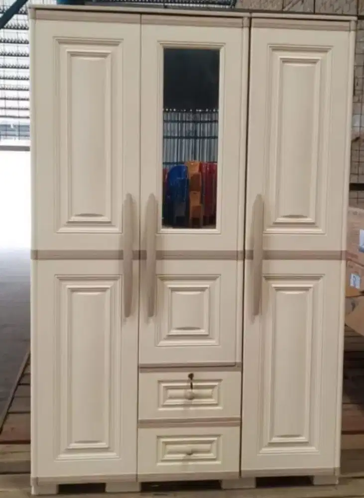 Lemari Pakaian Plastik 3 Pintu / Lemari Baju Plastik 3 Pintu 22