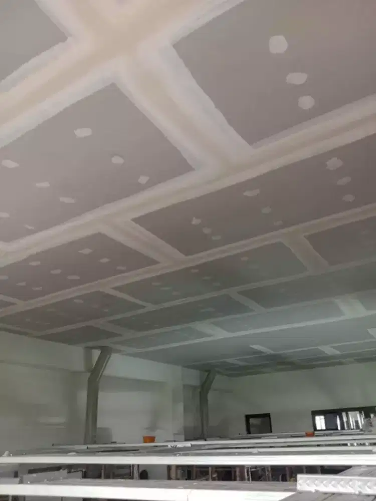 pemasangan plapon dan partisi gypsum