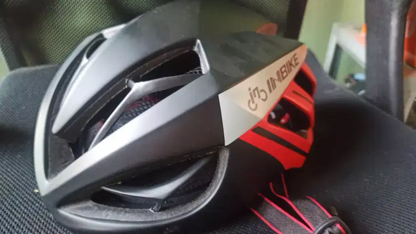 Helm sepeda inBike plus Visor