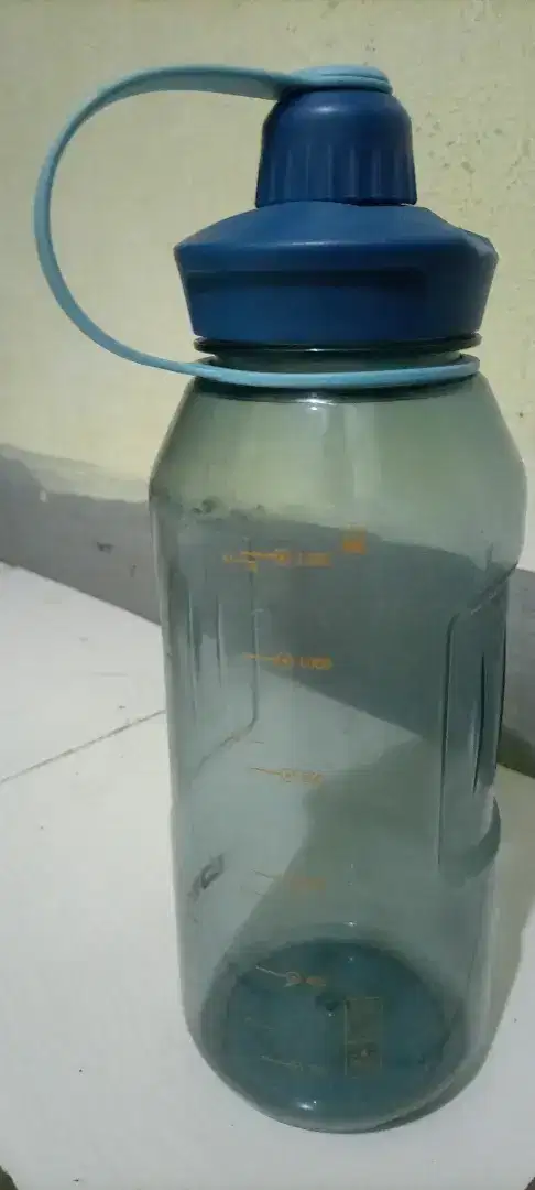 Yg php minggir Tempat air minum botol merk mr. DIY 1.2 liter