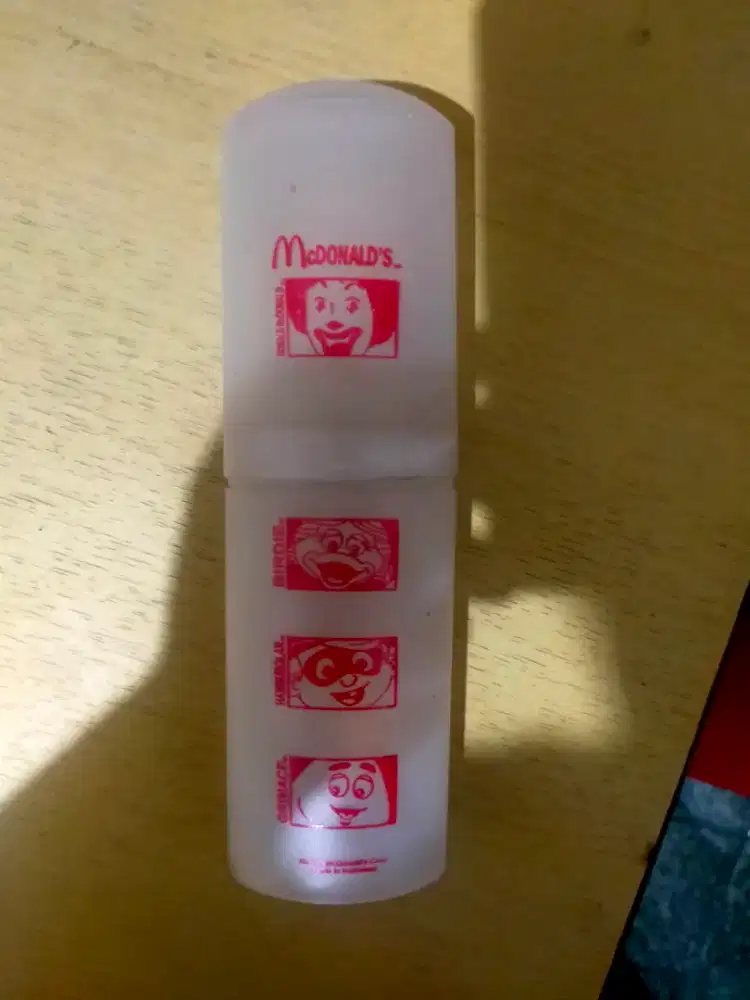 Kotak boks Mc Donald transparan