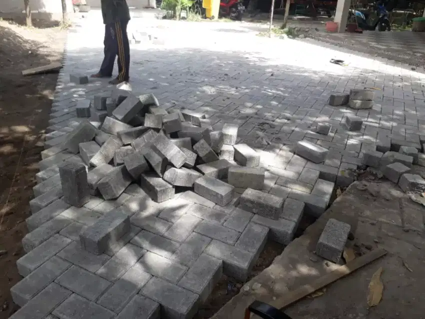 Tukang pasang paving blok area makassar