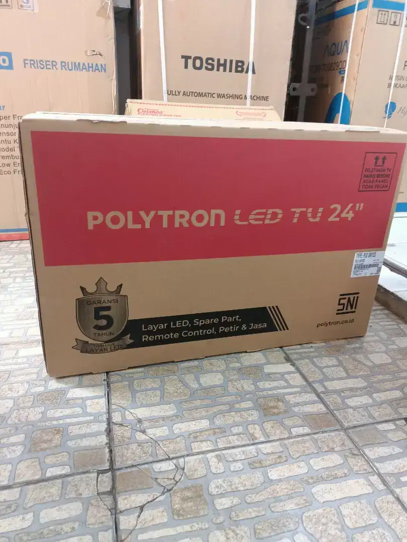 LED TV POLYTRON 24 DIGITAL SEMI TABUNG BARANG BARU GRES,GARANSI RESMI