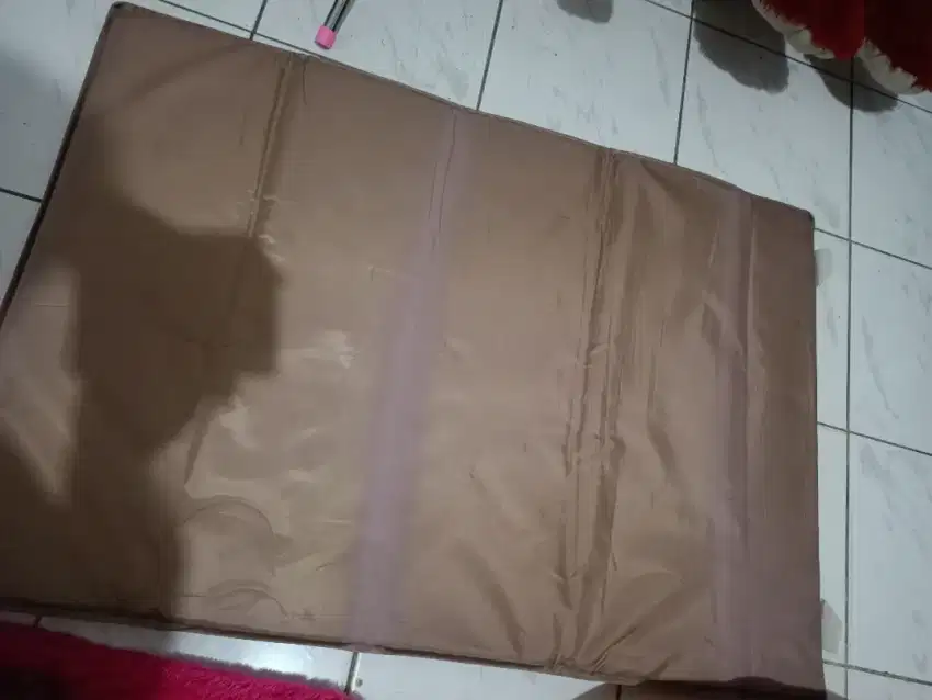 Tempat tidur bayi