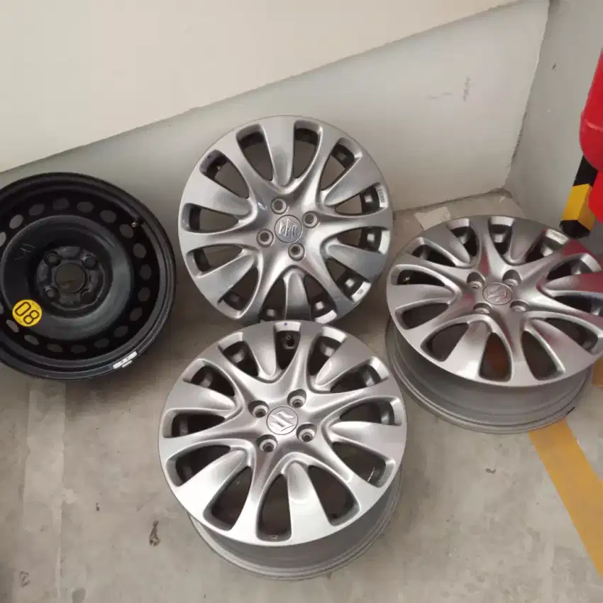 Jual velg OEM Suzuki Baleno R.16 masih bagus