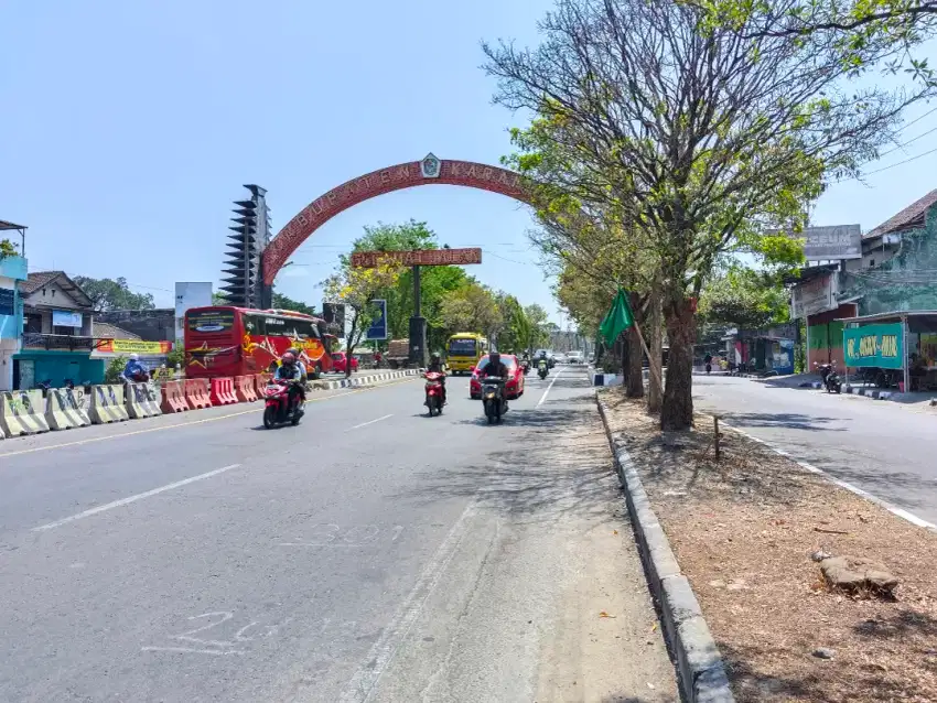 Tanah jurug dekat UNSA 350Mt, Ld 11Mt, Jl solo - karang anyar, ngringo