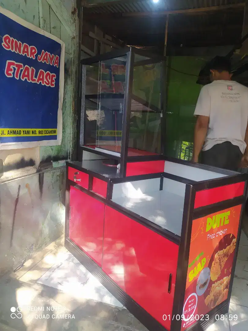 Jual etalase kaca aluminium ayam chiken