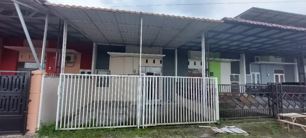 Disewakan 1 buah rumah di Jl Abdul Hakim Perumahan Madeline Setia Budi
