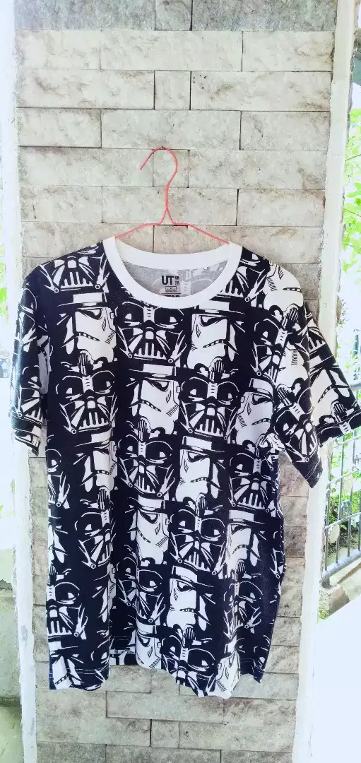 Kaos Starwars(UNIQLO)