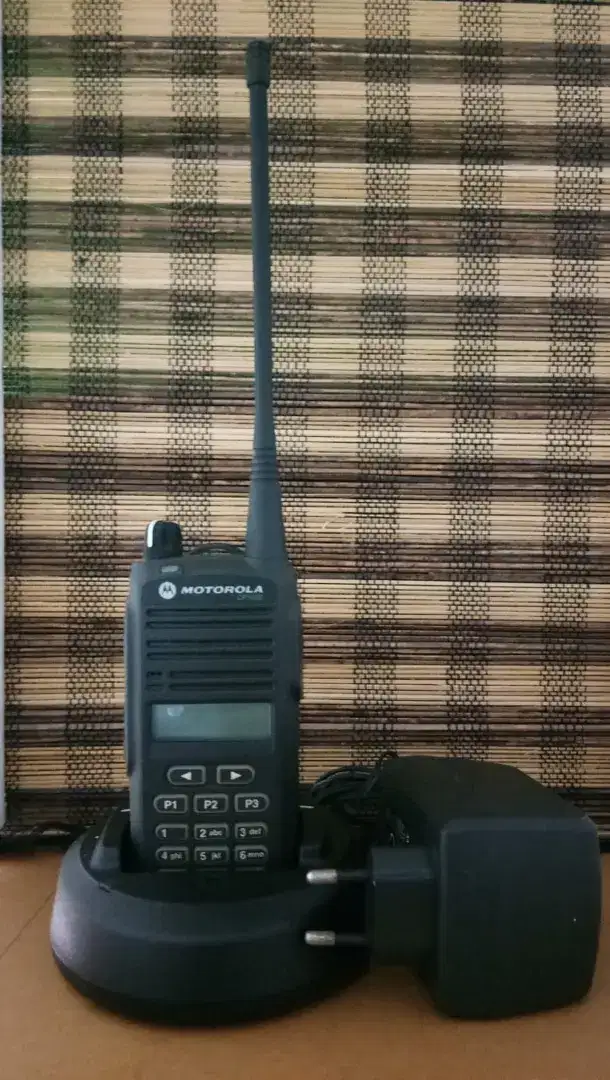 HT Motorola cp1660 UHF 1