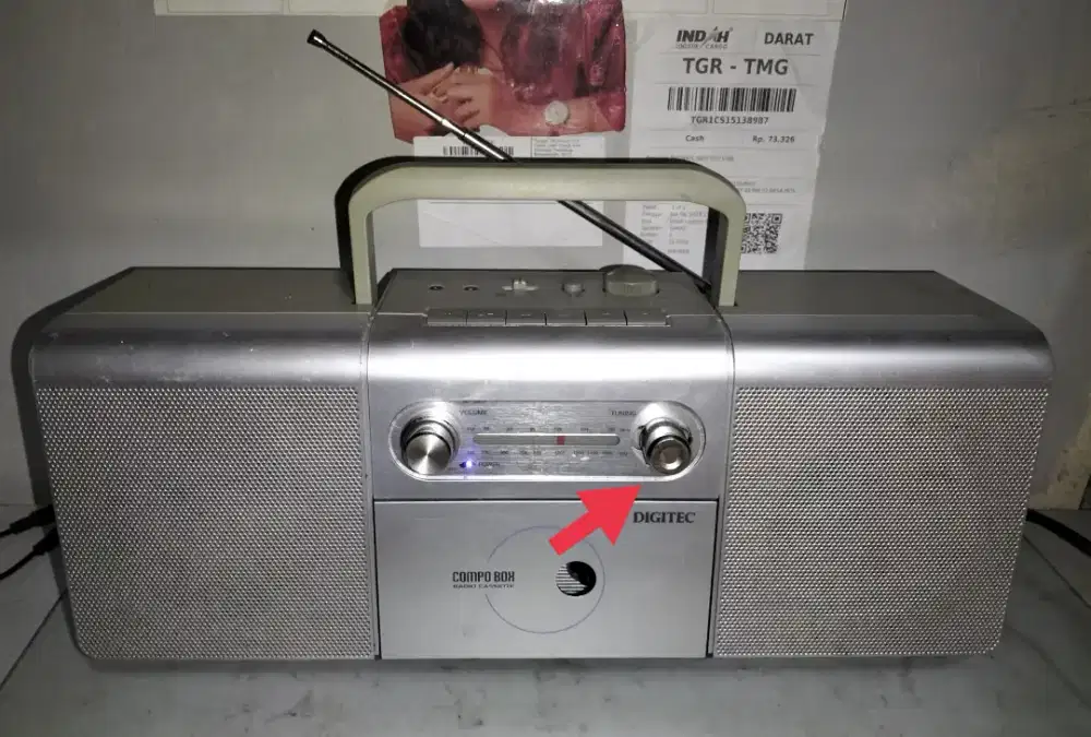 Radio digital kondisi normal untuk radio aja minus kset Vita