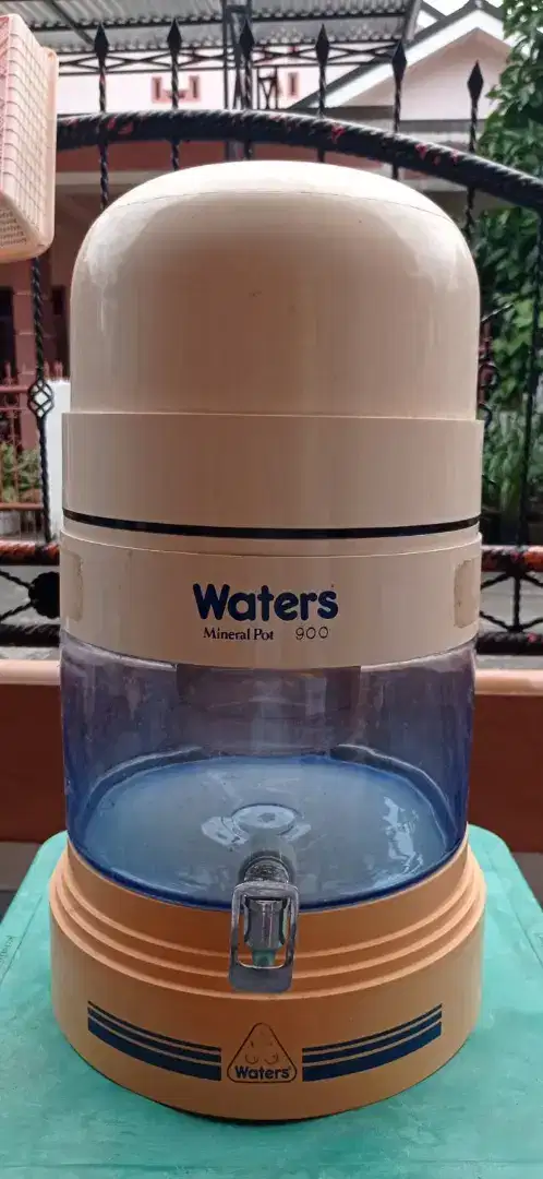 Kerangka Dispenser Kaca Air Minum