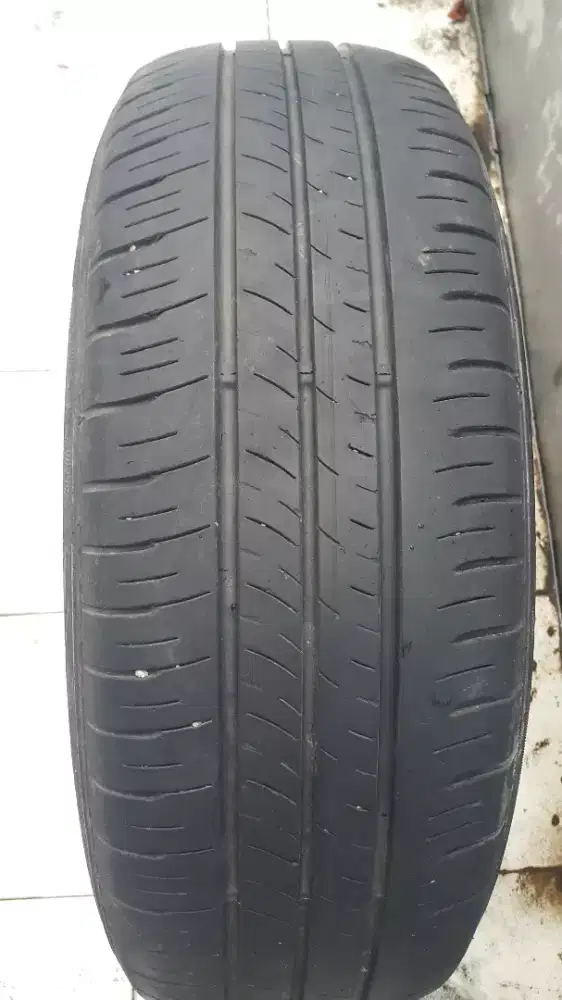 Ban mobil dunlop 205/6516 inch ex innova