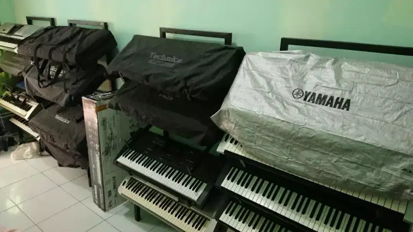 Keyboard bekas di beli