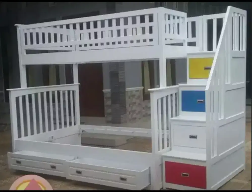 tempat tidur tingkat,ranjang tingkat,ranjang susun