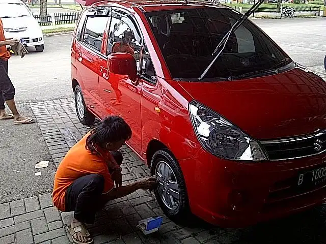 Salon mobil / Poles mobil panggilan/ salon mobil panggilan / poles