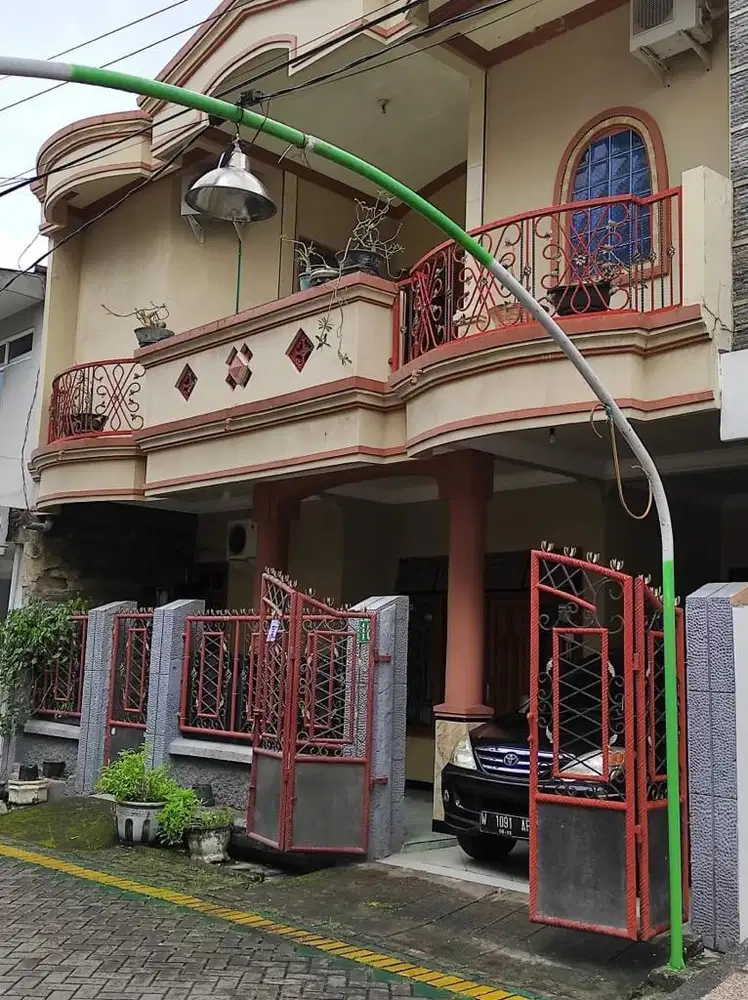 Dijual rumah gkb gresik kota baru