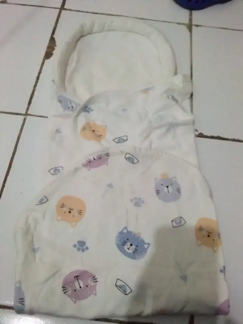 2 pcs selimut/blanket bayi bekas