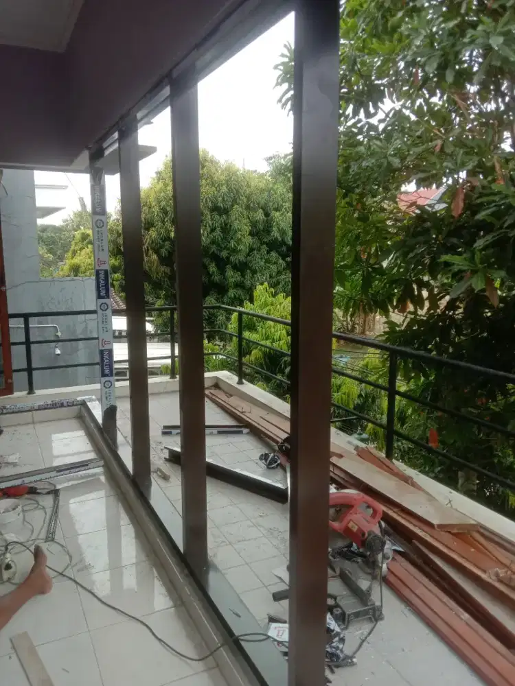 Pembatas ruangan