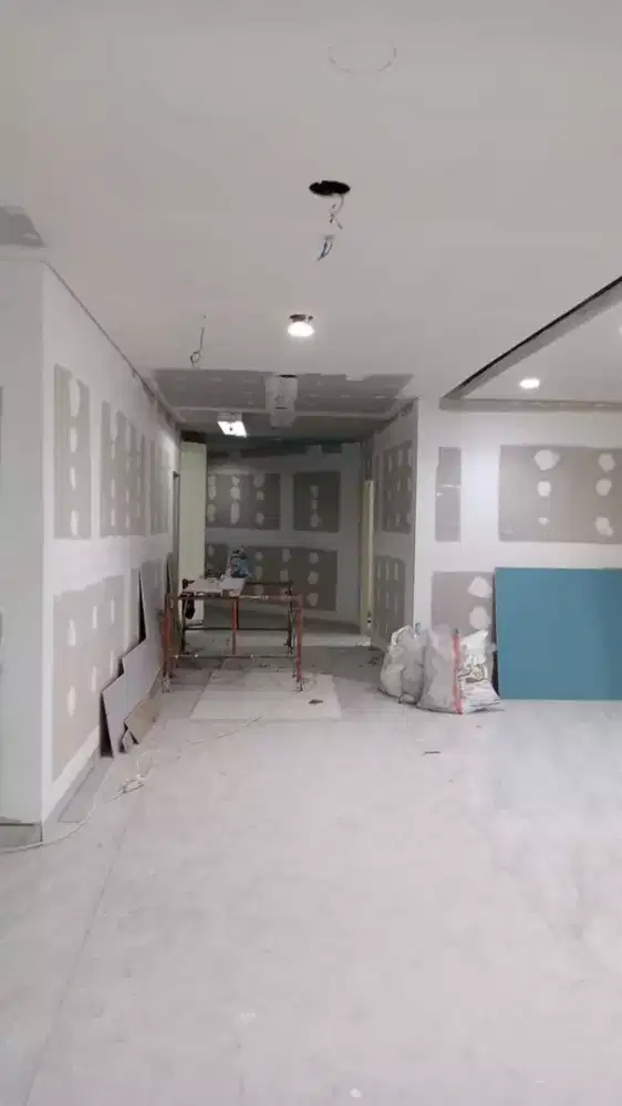 pasang partisi gypsum