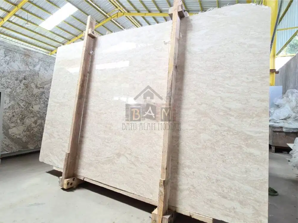MARMER IMPERIAL BEIGE PALEMBANG