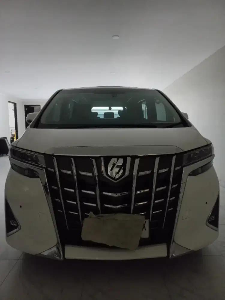 Alphard 2017 Surabaya: Kemewahan dan Prestise di Kota Pahlawan