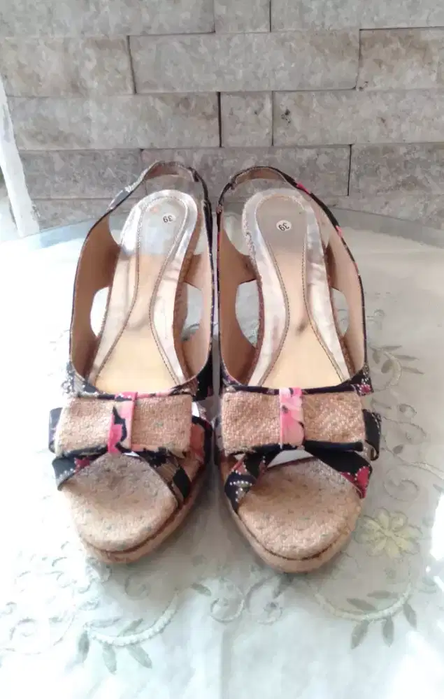 Sepatu Wedges(Exclusive design)