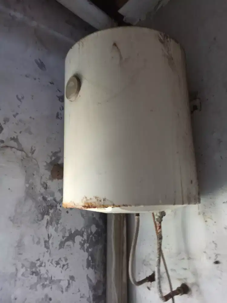 Ariston Pemanas Air/ Water Heater