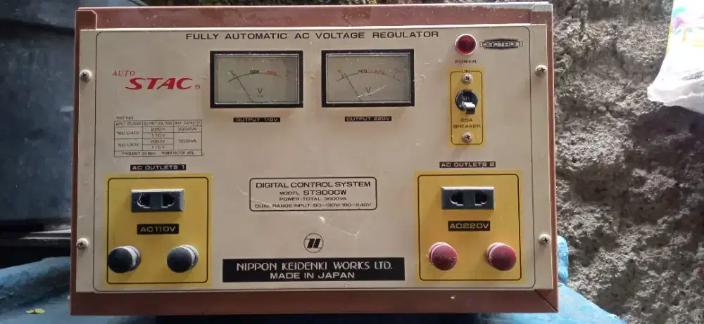 Dactron Auto Stac Stabilizer 3KVA Made in Japan.