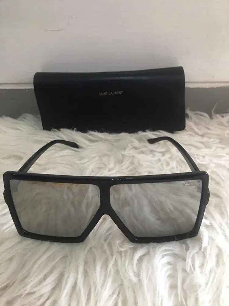 Kacamata saint Lauren cakep