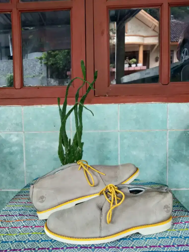 Jual sepatu kulit pria merk Timberland size 43.5 Made in Indonesia