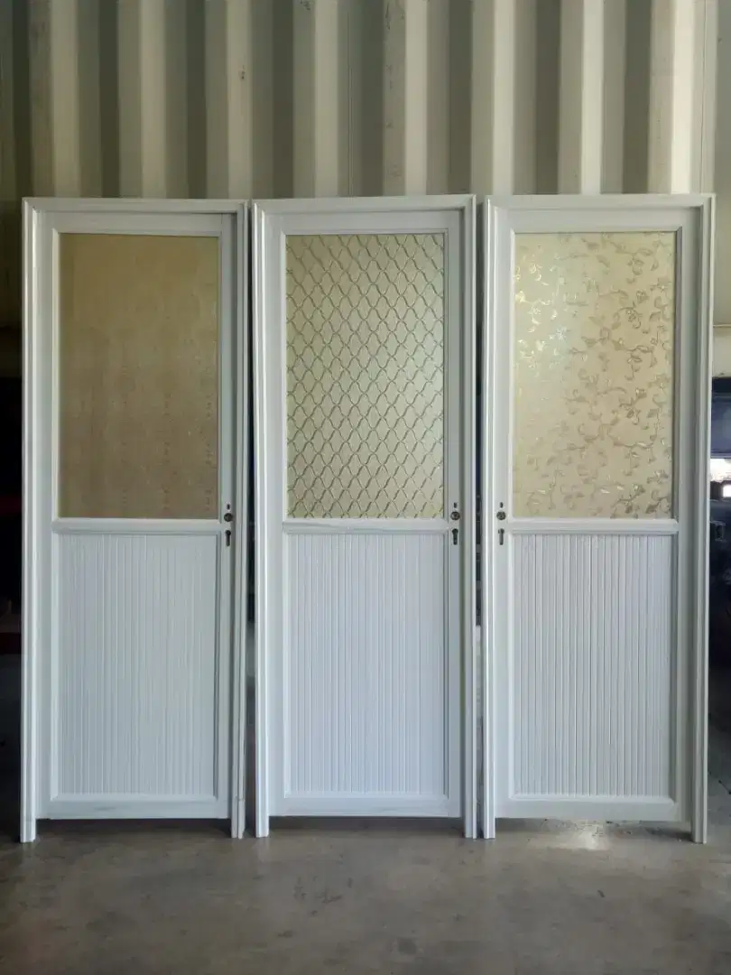 Pintu Kamar Mandi Kumo