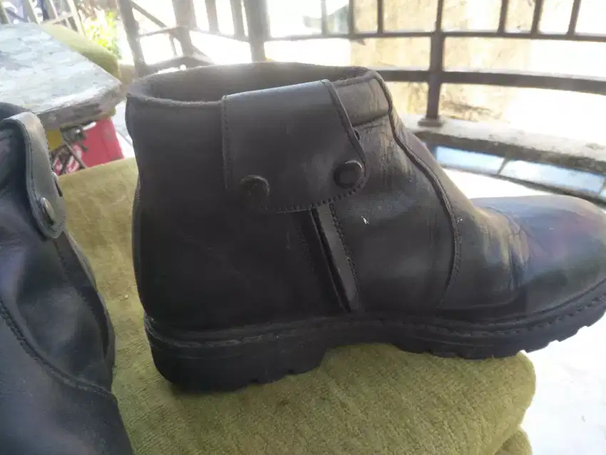 sepatu sefty ORI  masih bagus jarang di pake