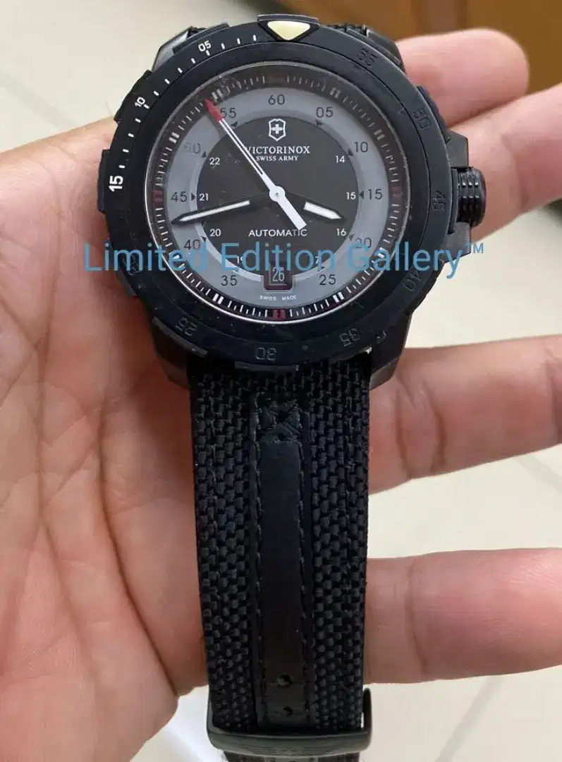 Victorinox Swiss Army VSA Alpnach Automatic 241686