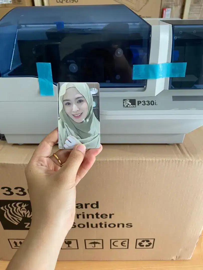 Printer id card Zebra P330i