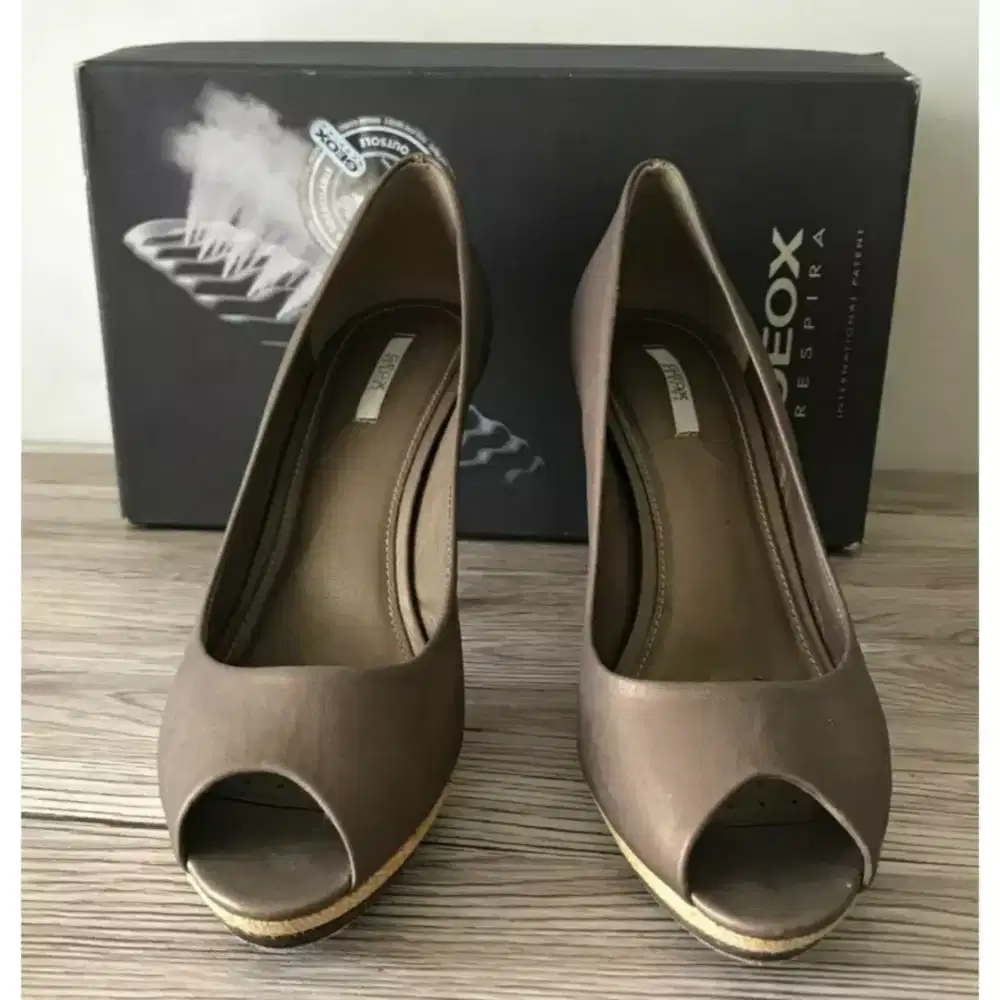 Geox Respira Original High Heels Wanita