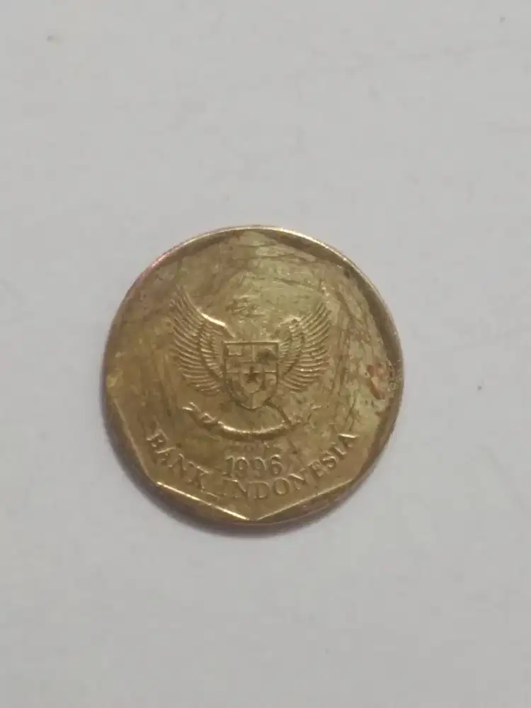 Uang koin 100 rupiah 1996