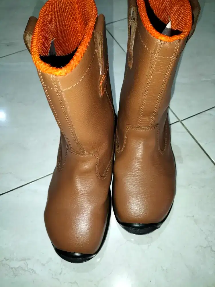 Sepatu safety kerja proyek Kings KWD 205