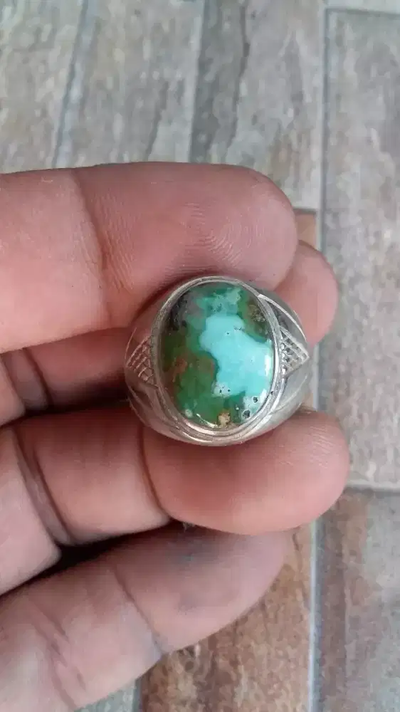 Batu akik pirus porcelen warna hijau biru lawas